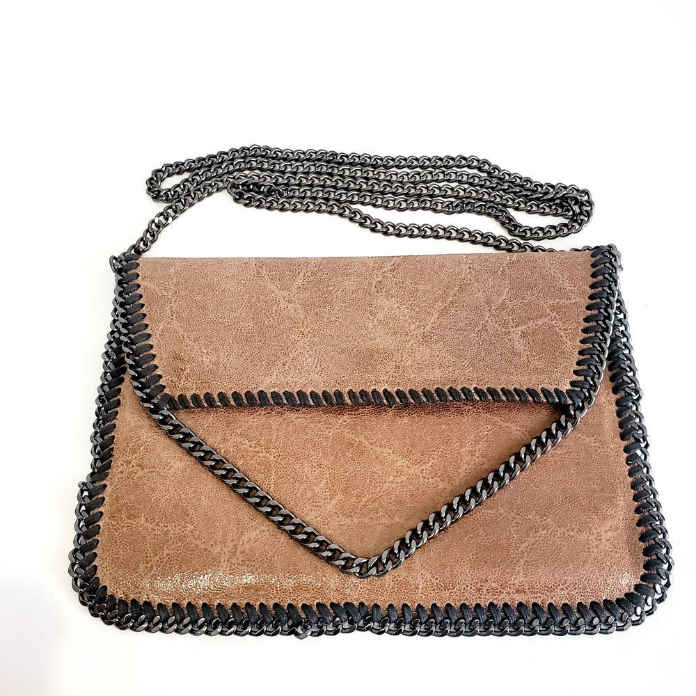 Vera Pelle Tan Envelope Crossbody with Black Chain Trim